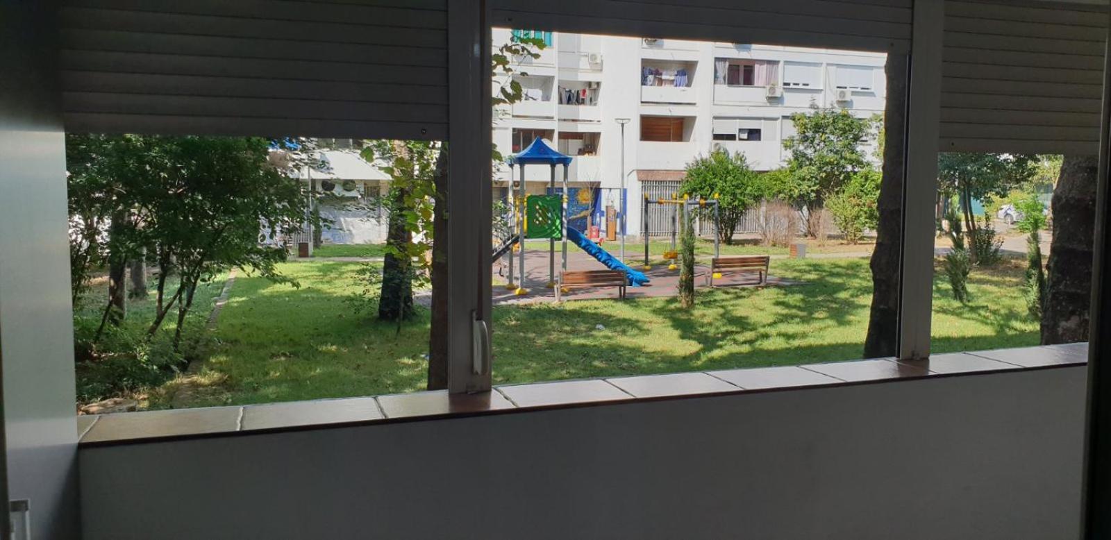 Yellow Apartment, Central ポドゴリツァ エクステリア 写真